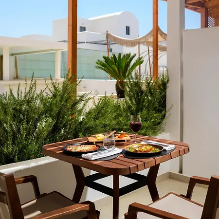 Hotel Safrani Fira (Santorini)